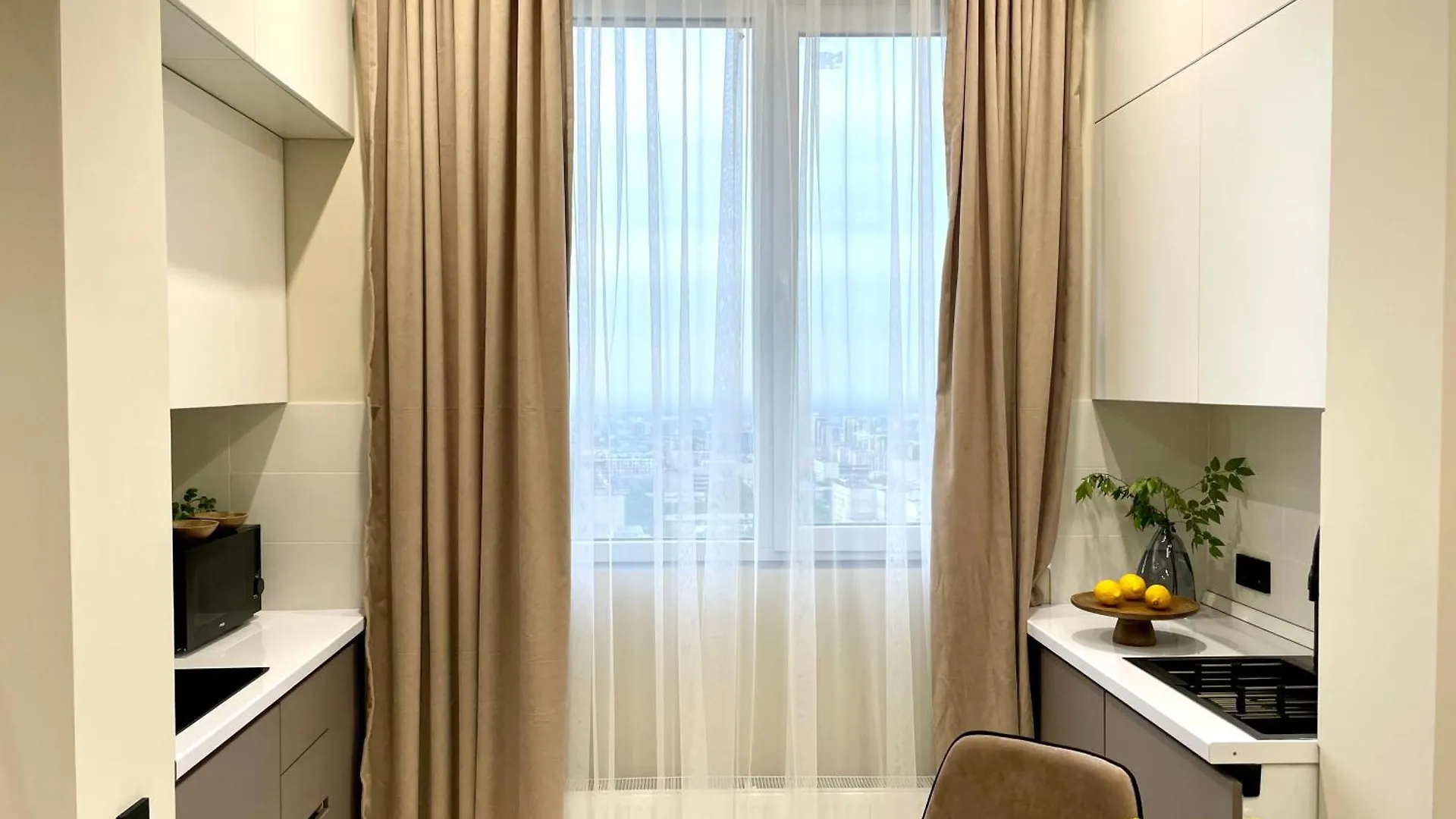 С Шикарным Видом На Город, Komfort City Almatý Apartamento